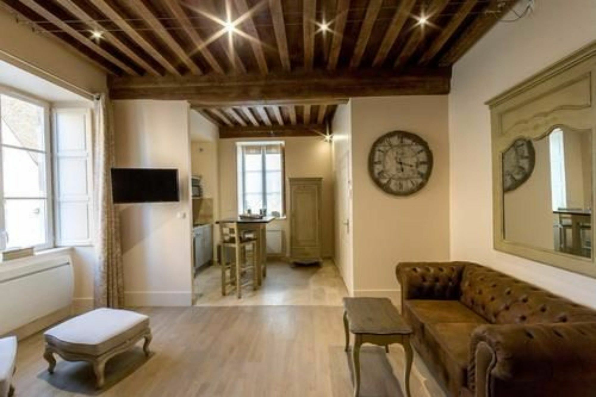 Le Cara Seheiah 1D Bed & Breakfast Beaune  Eksteriør bilde